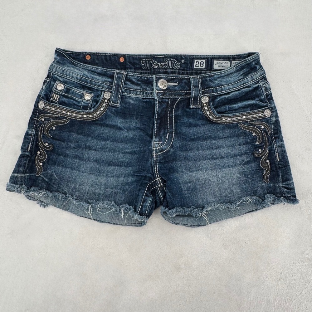Miss Me Denim Signature Embroidered Shorts Women Size 28 Rhinestone Embellished